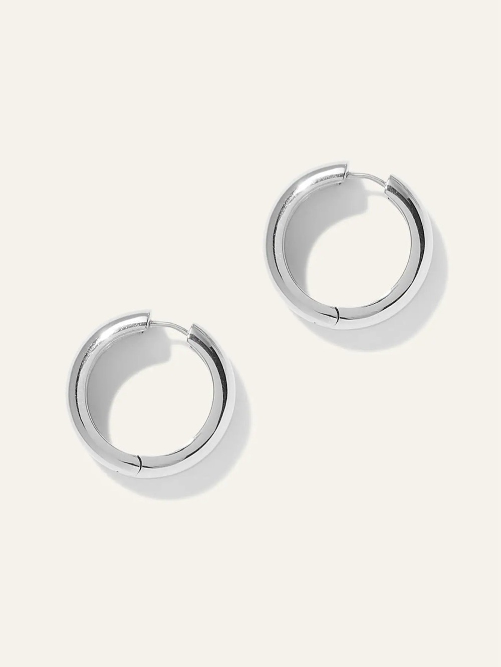 Quince Chunky Dome Hoops Large - Picture 3 of 11
